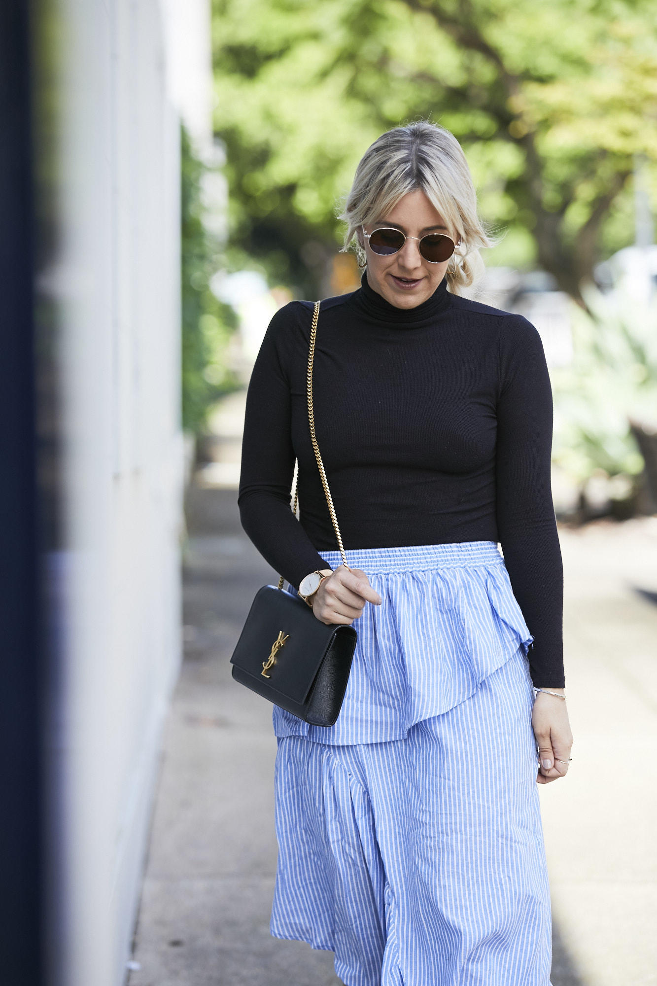 How To Wear A Ruffle Skirt